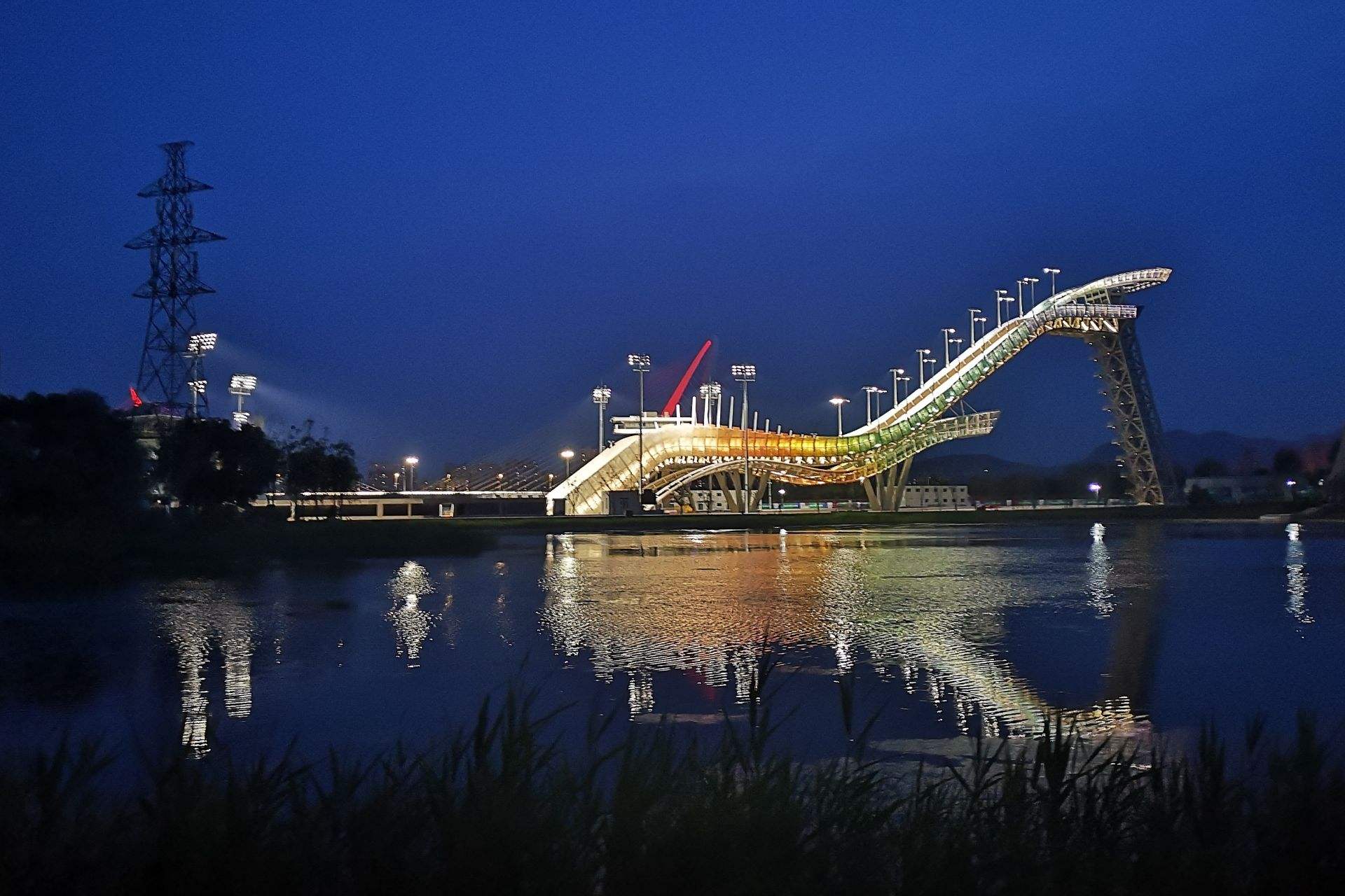 Uncover the secrets of Winter Olympic venues: the high-tech welding technology used by Shougang ski jump platform won gold by Gu ailing(圖8)